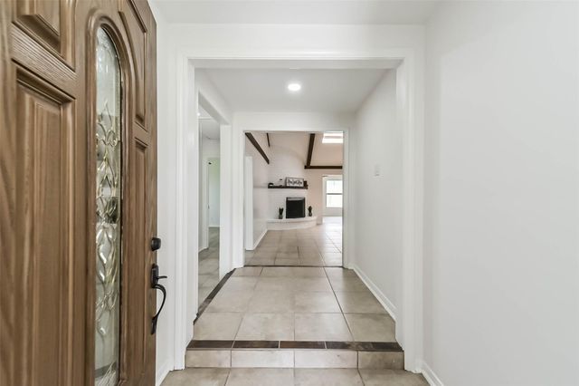 2022 Silver Moon Trail, Crosby, TX 77532
