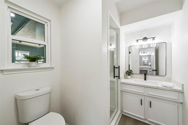 2022 Silver Moon Trail, Crosby, TX 77532