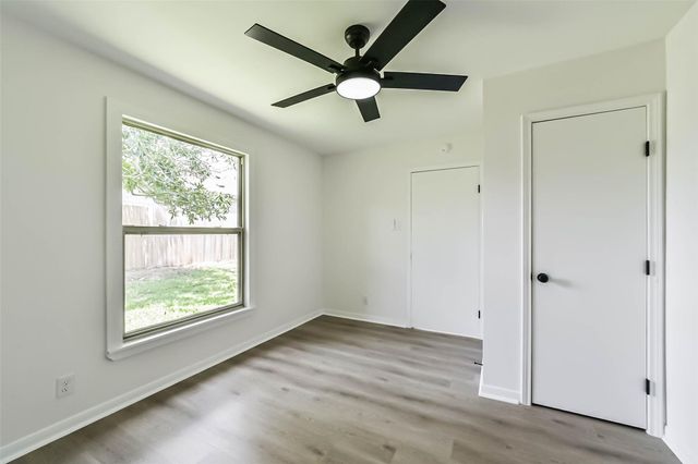 2022 Silver Moon Trail, Crosby, TX 77532
