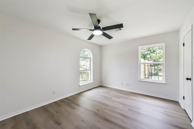 2022 Silver Moon Trail, Crosby, TX 77532