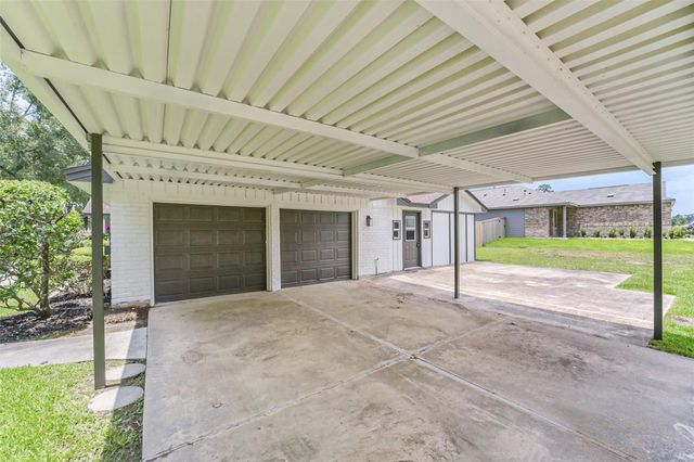 2022 Silver Moon Trail, Crosby, TX 77532