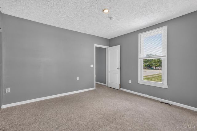 221 Park Street, Middletown, OH 45044