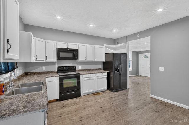 221 Park Street, Middletown, OH 45044