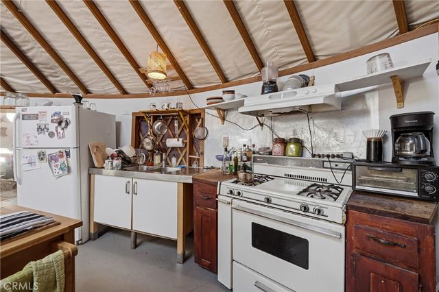 6400 Scotts Valley, Lakeport, CA 95453