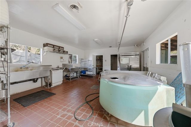 6400 Scotts Valley, Lakeport, CA 95453