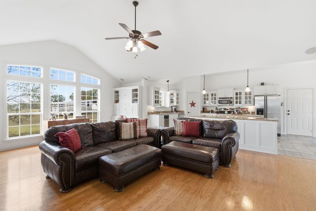 9150 Colony Road, Tolar, TX 76476