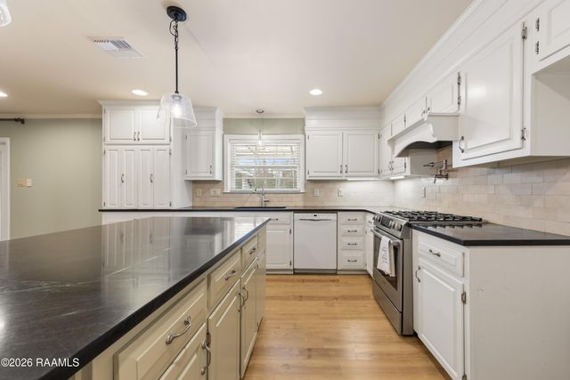 152 Wisteria Drive, Opelousas, LA 70570