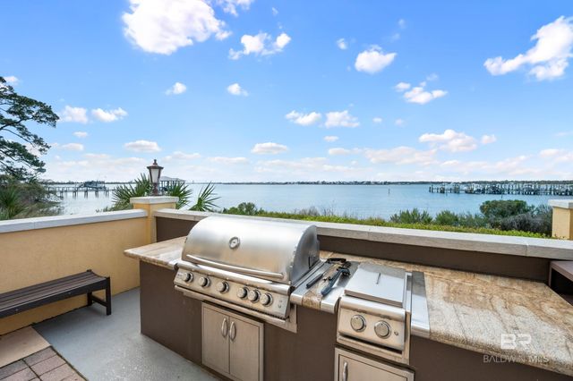 14500 River Road 101, Pensacola, FL 32507