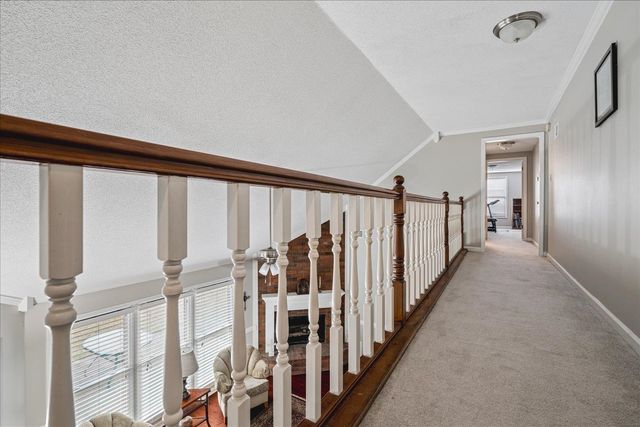 8809 FOREST BREEZE DR, Memphis, TN 38018