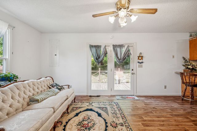 8663 Dog Branch Rd, Mount Pleasant, TN 38474