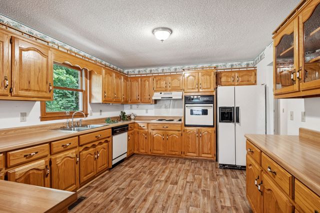 8663 Dog Branch Rd, Mount Pleasant, TN 38474