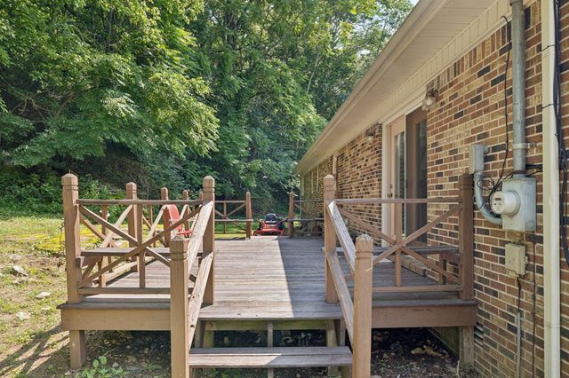 8663 Dog Branch Rd, Mount Pleasant, TN 38474