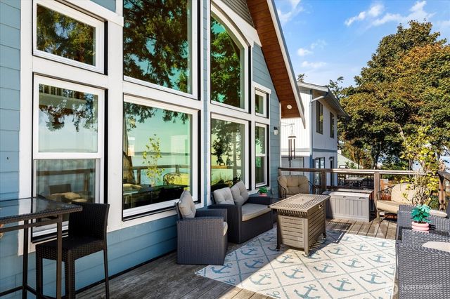 159 Harrington Lagoon Road, Coupeville, WA 98239