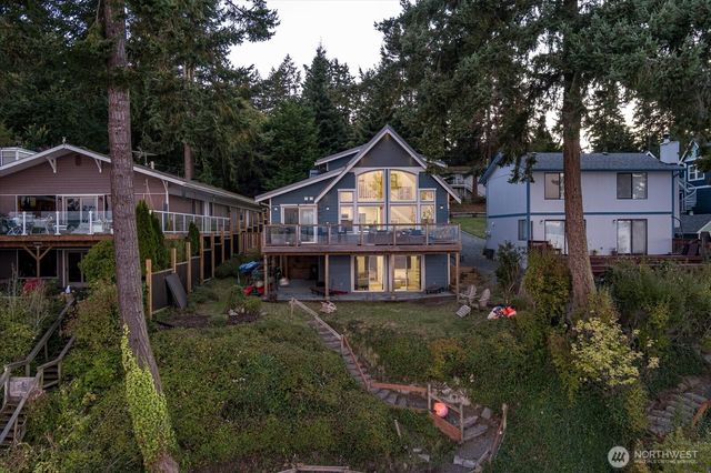 159 Harrington Lagoon Road, Coupeville, WA 98239