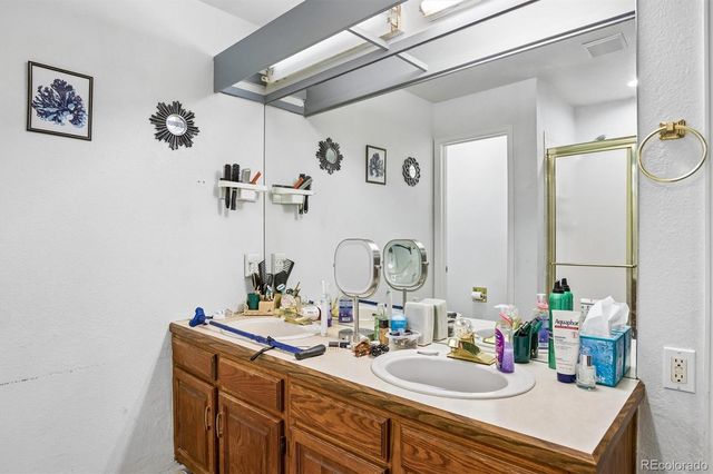 7509 S IVANHOE Circle, Centennial, CO 80112