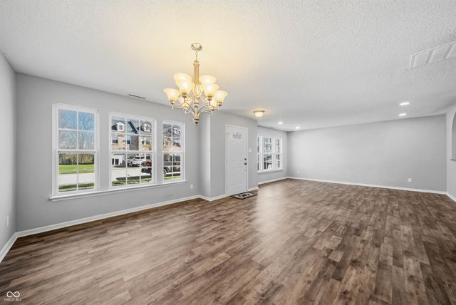 10567 Wiley Lane, Indianapolis, IN 46231