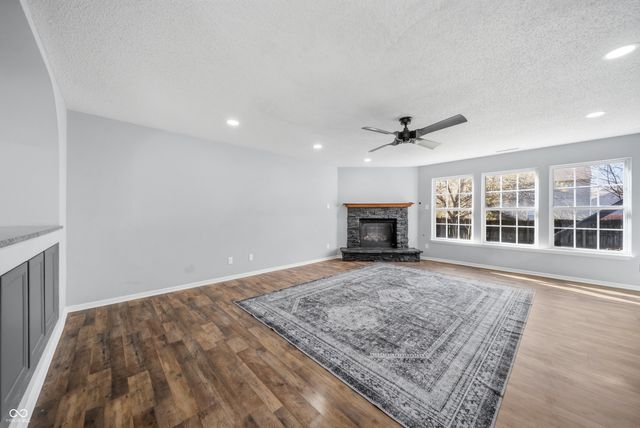 10567 Wiley Lane, Indianapolis, IN 46231