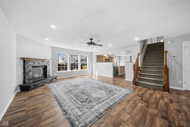 10567 Wiley Lane, Indianapolis, IN 46231