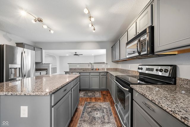 10567 Wiley Lane, Indianapolis, IN 46231