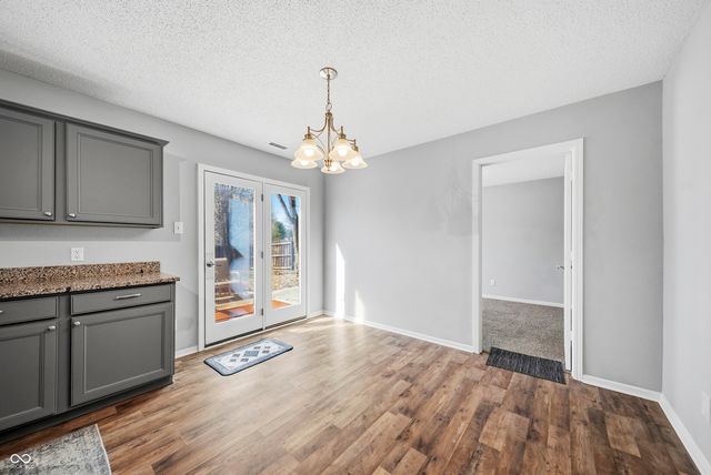 10567 Wiley Lane, Indianapolis, IN 46231