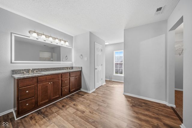 10567 Wiley Lane, Indianapolis, IN 46231