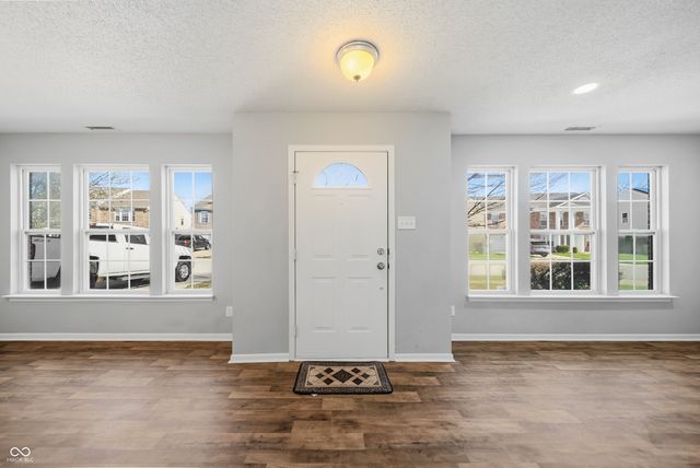 10567 Wiley Lane, Indianapolis, IN 46231