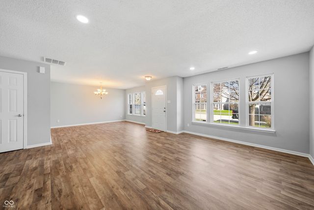 10567 Wiley Lane, Indianapolis, IN 46231