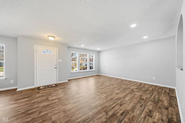 10567 Wiley Lane, Indianapolis, IN 46231