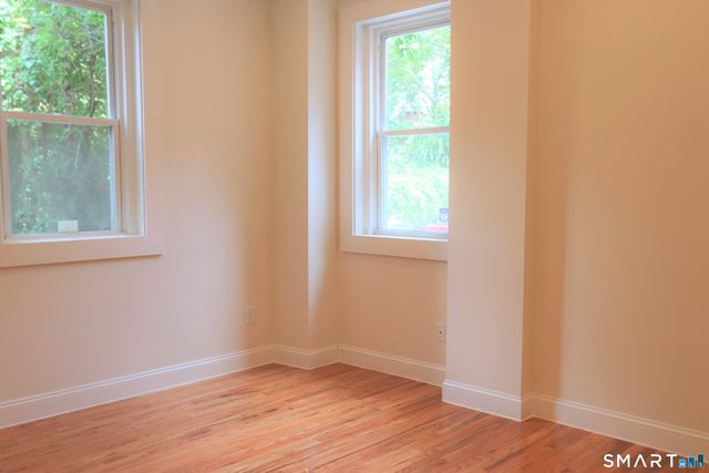 235 Wooster Street 1R, New Haven, CT 06511