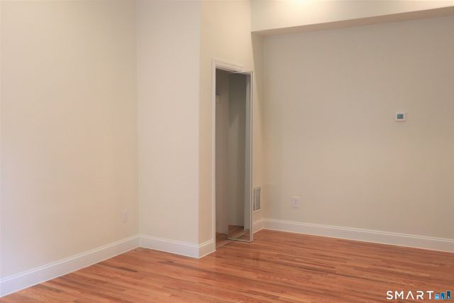 235 Wooster Street 1R, New Haven, CT 06511