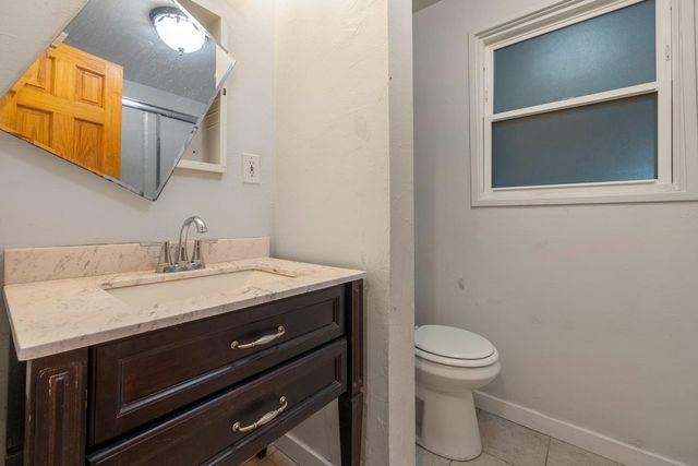 30000 Kasson Rd 2K4 Sunset Dr, Tracy, CA 95304