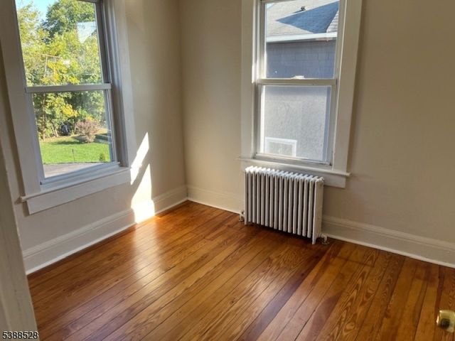 34 Van Keuren Ave, Bound Brook Boro, NJ 08805