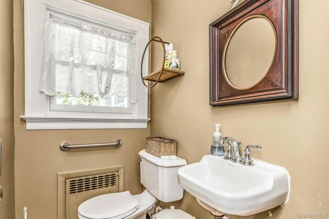 53 Burr Avenue, Northport, NY 11768
