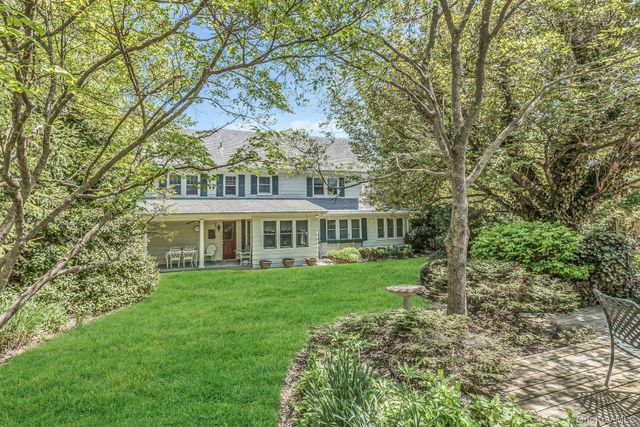 53 Burr Avenue, Northport, NY 11768