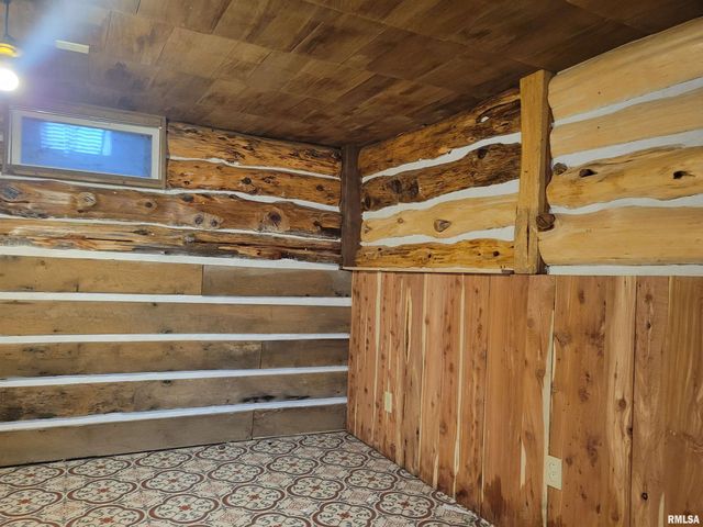1102 COOLIDGE Avenue, Pekin, IL 61554