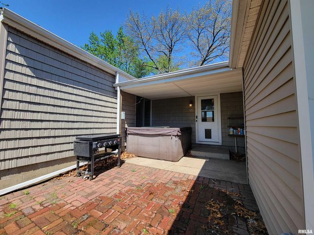 1102 COOLIDGE Avenue, Pekin, IL 61554