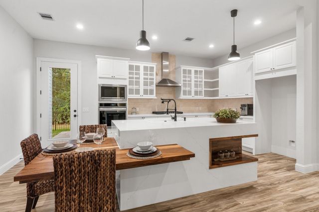 25203 Elijah Court, Tomball, TX 77375