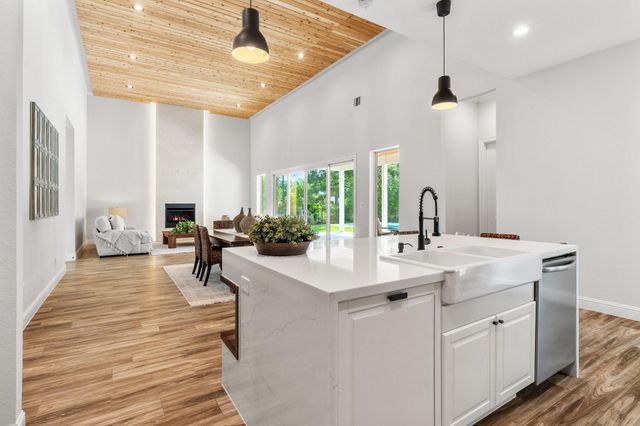 25203 Elijah Court, Tomball, TX 77375