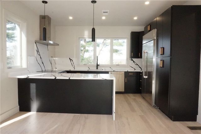 152 Colonial Road, Providence, RI 02906