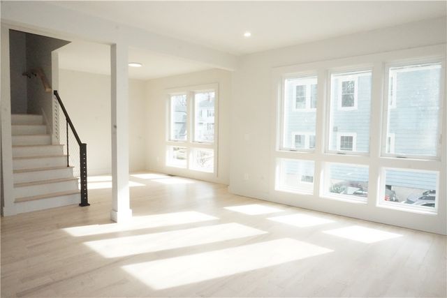 152 Colonial Road, Providence, RI 02906