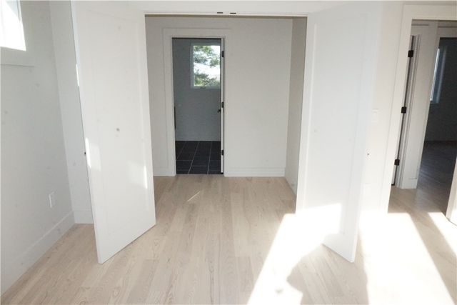 152 Colonial Road, Providence, RI 02906