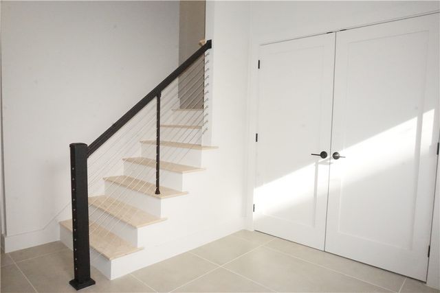 152 Colonial Road, Providence, RI 02906