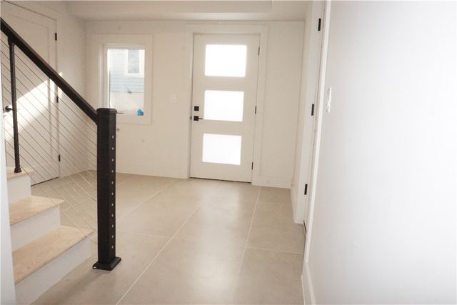 152 Colonial Road, Providence, RI 02906