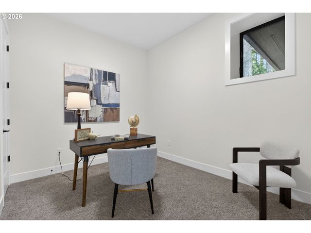 12 HIDALGO St, Lake Oswego, OR 97035