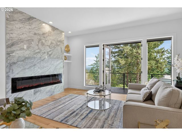 12 HIDALGO St, Lake Oswego, OR 97035