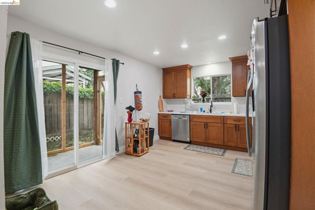 2155 Chestnut St, Livermore, CA 94551