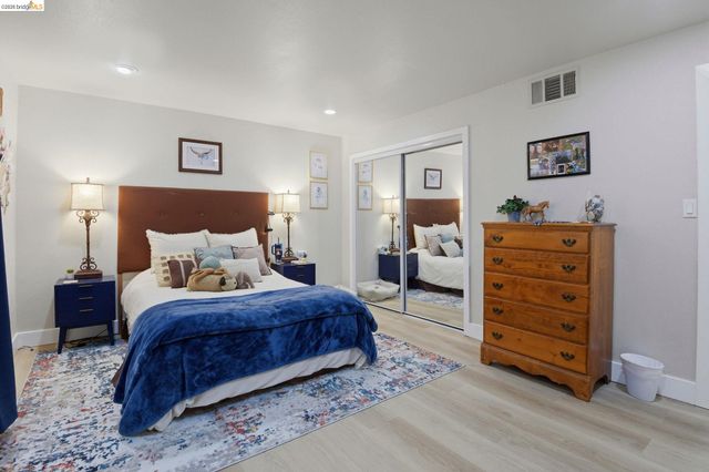 2155 Chestnut St, Livermore, CA 94551