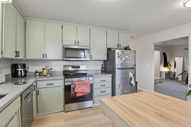 2155 Chestnut St, Livermore, CA 94551