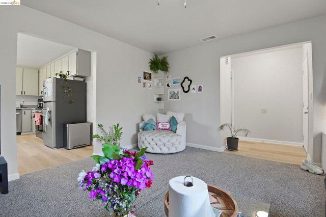 2155 Chestnut St, Livermore, CA 94551