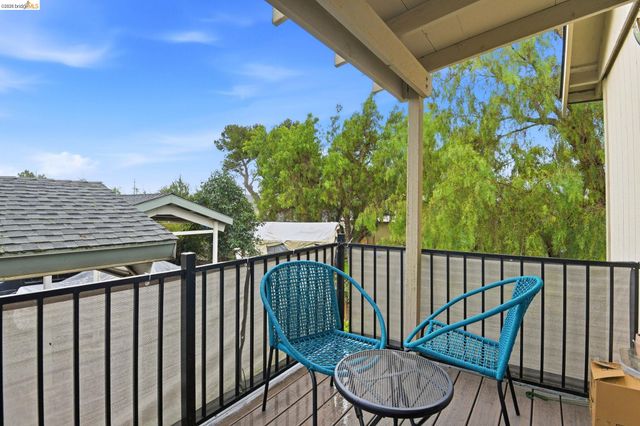 2155 Chestnut St, Livermore, CA 94551